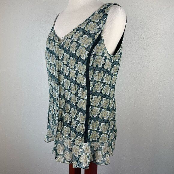 Tapemeasure Silk Sleeveless Button Down Blouse Top Size 10 EUC - Picture 3 of 6